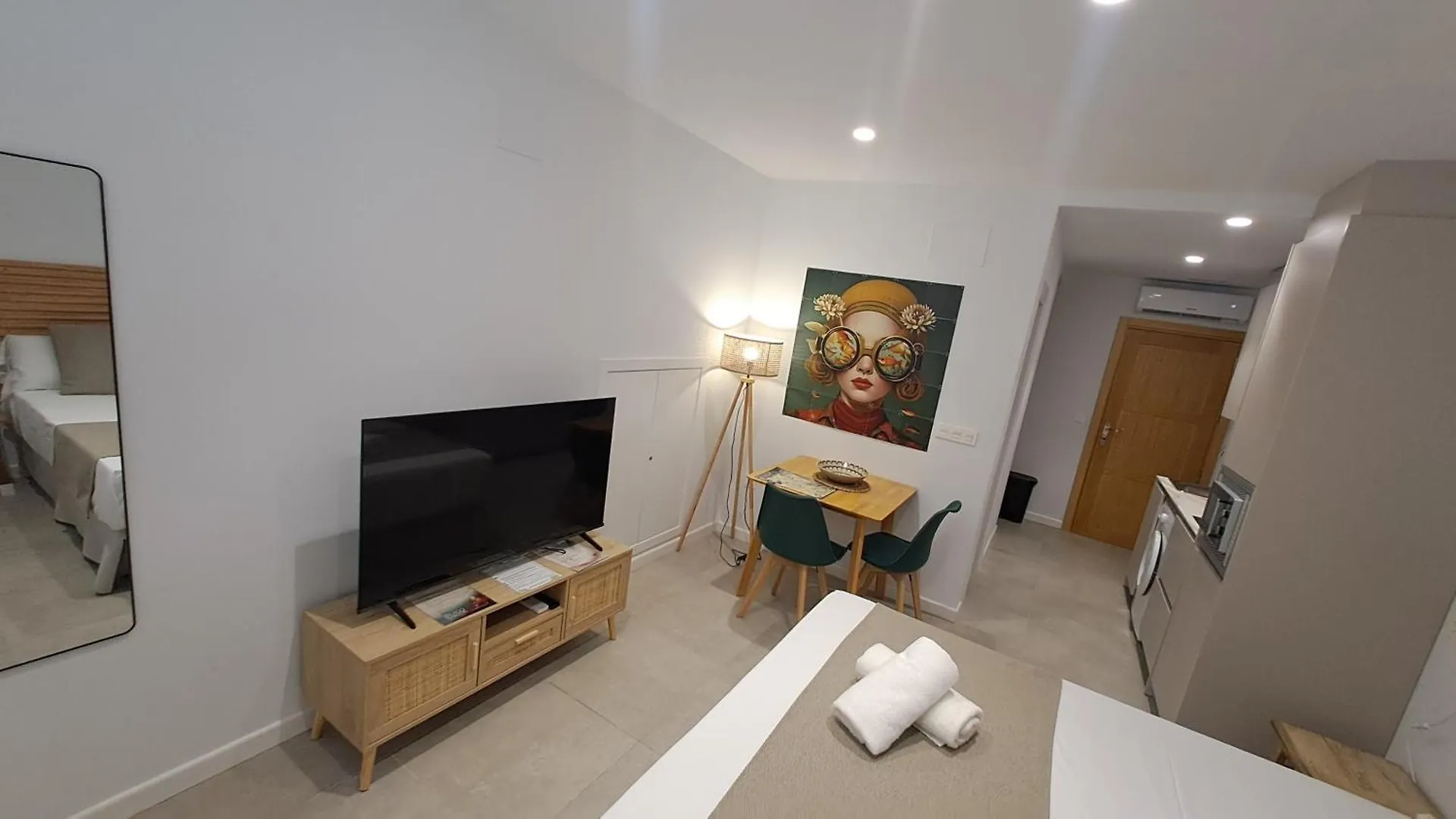 דירות גרנדה Nest Flats Triunfo 0*,  ספרד